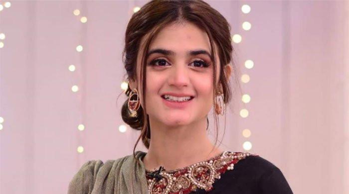 Hira Mani takes a jab at PM Imran Khan, saying he should allow people to worry 