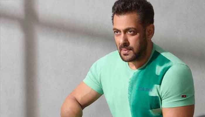 Salman Khan shares loved up photo with mother, ‘Maa ki godh Jannat’