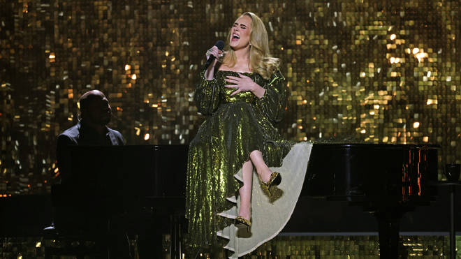 Adele gets emotional after receiving BRIT award: Watch