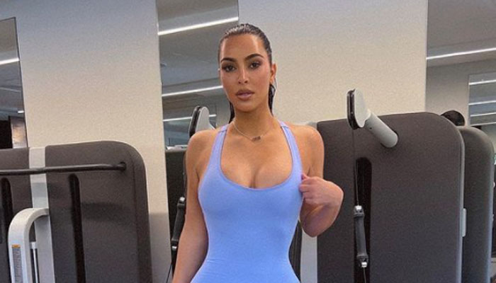 Kim Kardashian trolled for photoshop fail in new photo: See