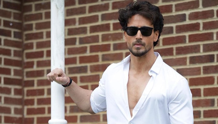 Tiger Shroff drops new poster of ‘Heropanti 2’