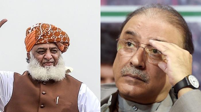 Asif Ali Zardari backs Opposition's no-confidence motion against PM Imran Khan