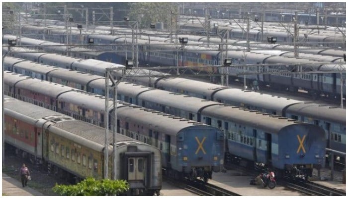 Two men die as train hits them while taking selfies - Vimarsana News