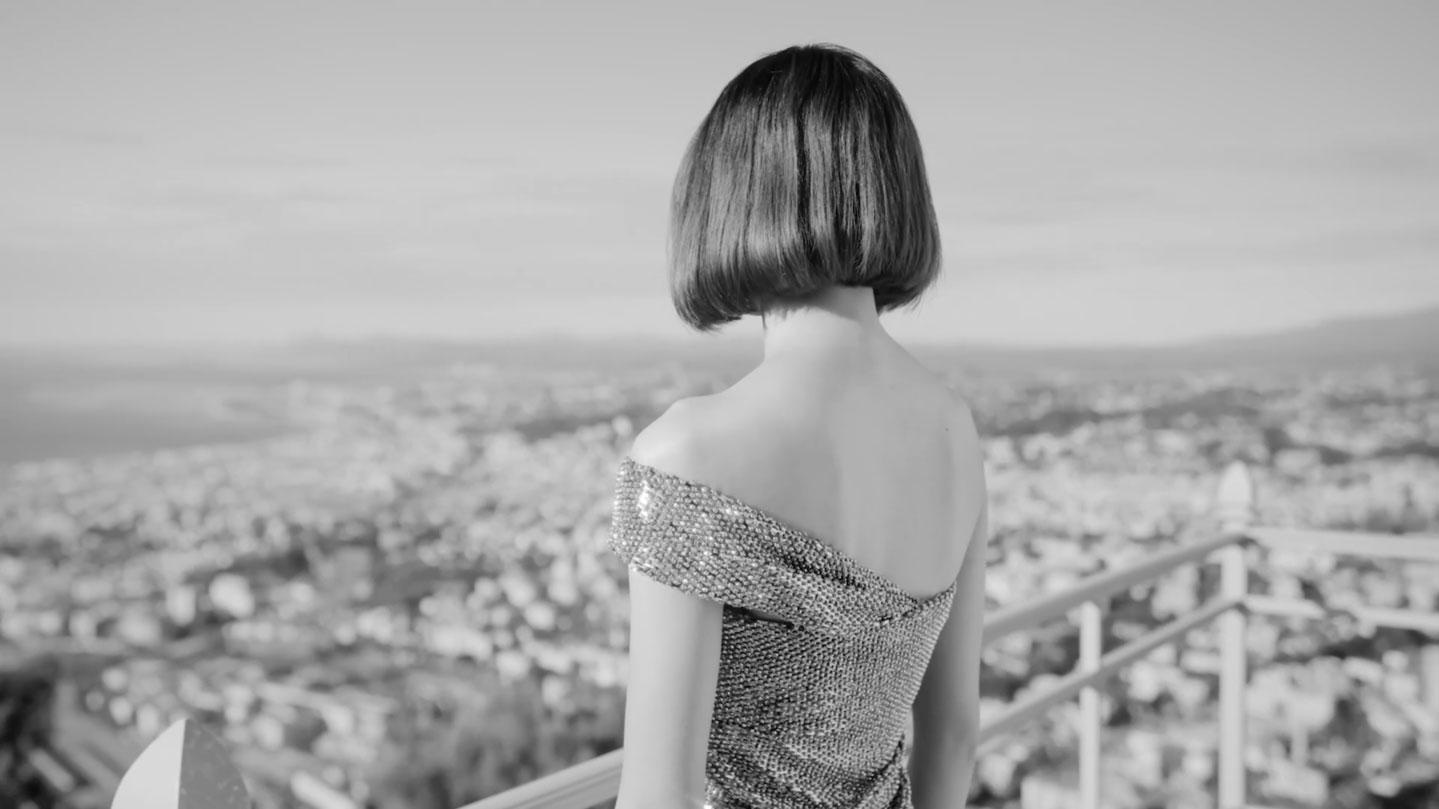 Blackpink’s Lisa turns heads in sensual perfume collaboration