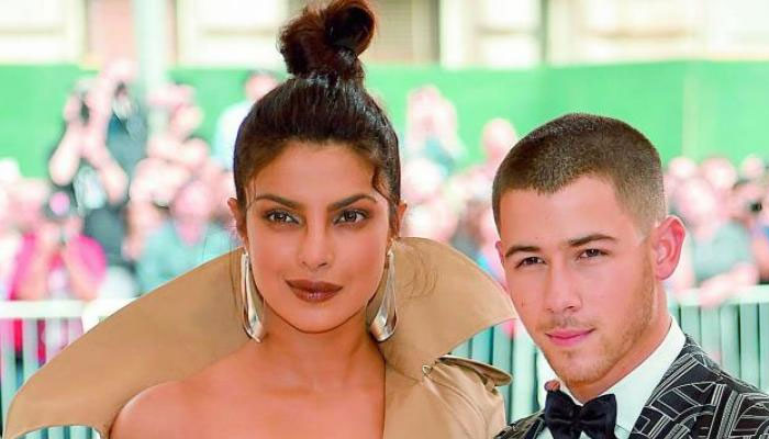 Nick Jonas decks up serious decorations to enjoy Super Bowl with Priyanka Chopra