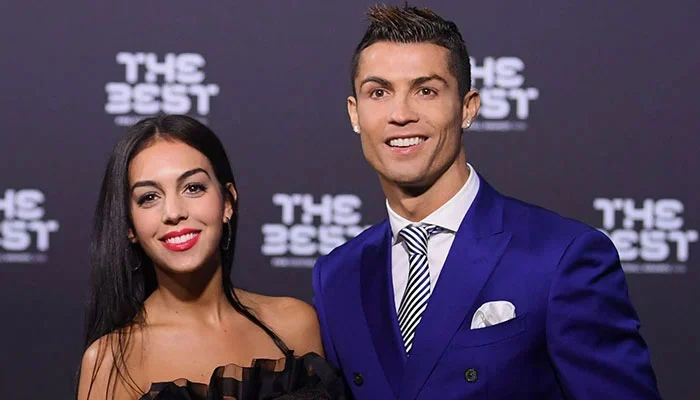 Georgina Rodríguez (left) and Cristiano Ronaldo. — Twitter/File