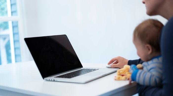 The truth about being a working mother in Pakistan