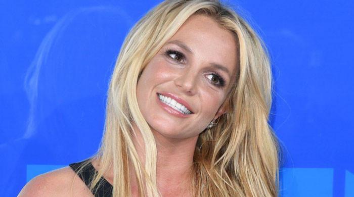Britney Spears gushes over ‘brand new love’: ‘He’s from Maui!’