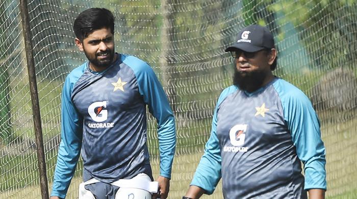 Saqlain Mushtaq predicts a good show from Pakistan against Australia