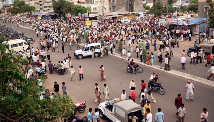 Indian court on Friday sentenced 38 Muslim men to death and ordered life in prison for 11 others for a series of bomb blasts. Photo: Reuters.