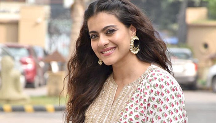 Kajol cheers for mother-in-law on her birthday - Vimarsana News