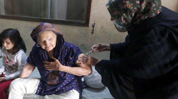 Daily COVID-19 cases in Pakistan drop below 2,000 after over a month