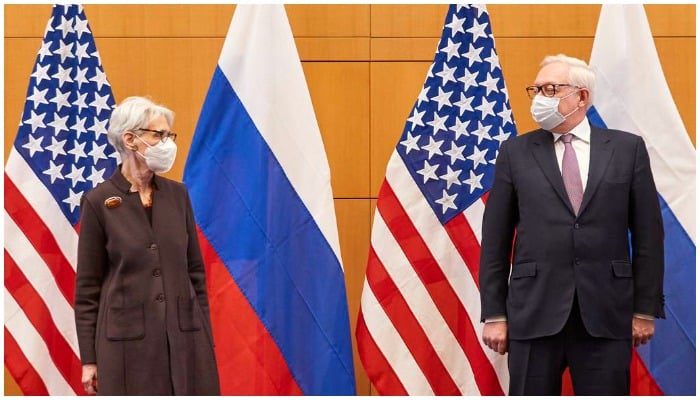 US Deputy Secretary of State Wendy Sherman, left, and Russian deputy foreign minister Sergei Ryabkov attend security talks at the United States Mission in Geneva, Switzerland, Monday, Jan. 10, 2022. Photo: AFP