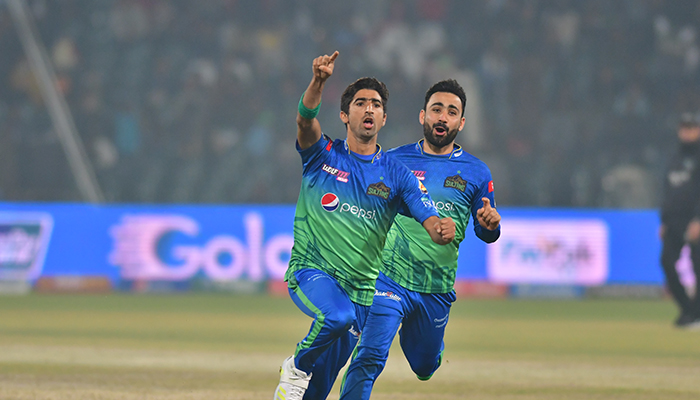 Shahnawaz Dahani and Khushdil Shah celebrate during PSL qualifier 1 match between Lahore Qalandars takes Multan Sultans on Wednesday, February 23, at Lahores Gaddafi Stadium — Twitter