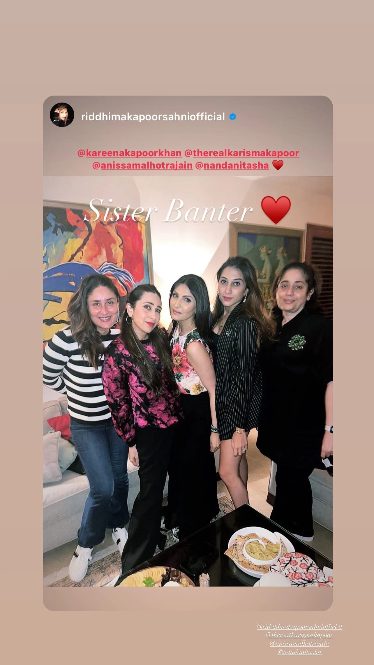 Kareena Kapoor with her sisters