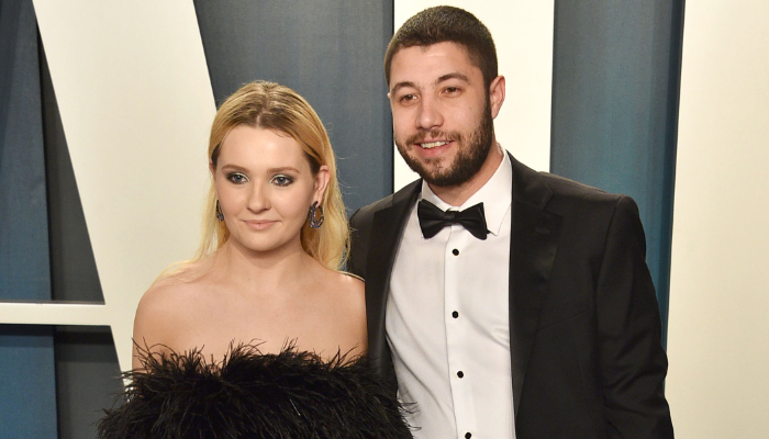 Oscar nominated actress Abigail Breslin is now engaged to her longtime beau Ira Kunyansky