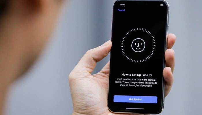 How does Apple Face ID work? - Vimarsana News
