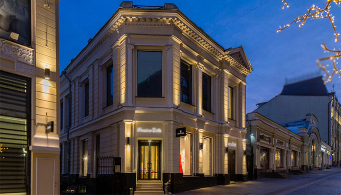 Spanish clothing giant Inditex temporarily closing shops in Russia