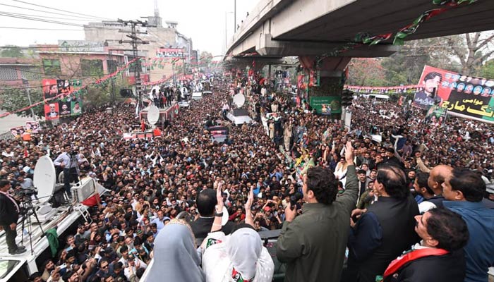 In this file photo PPP Chairman Bilawal Bhutto-Zardari and Asifa Bhutto-Zardari can be seen addressing the rally in Lahore. — Twitter/@MediaCellPPP