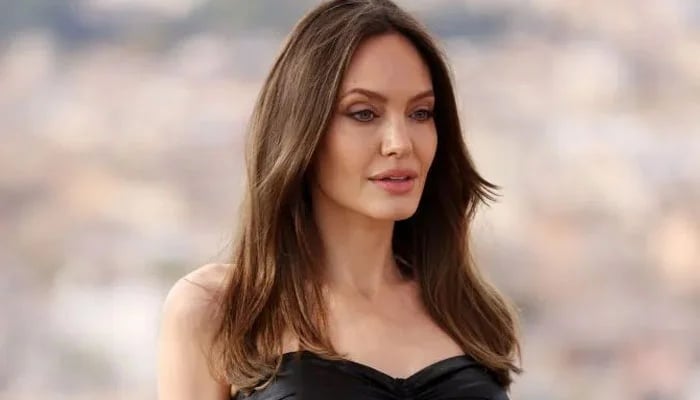 Angelina Jolie reaches Yemen to aid refugees amid attack on Ukraine