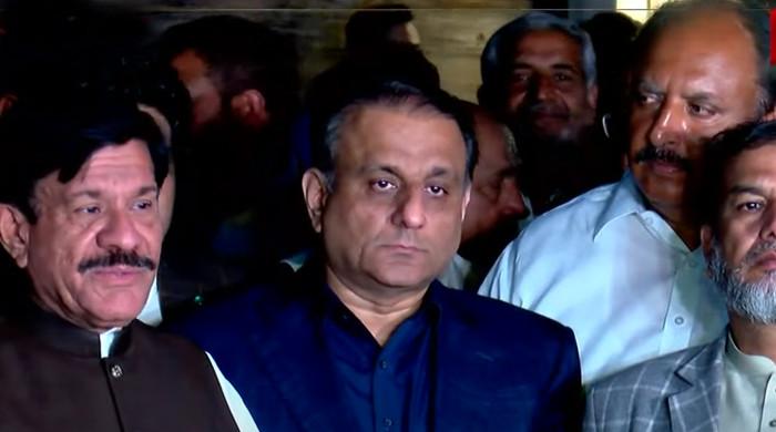 Aleem Khan joins Jahangir Tareen's PTI group