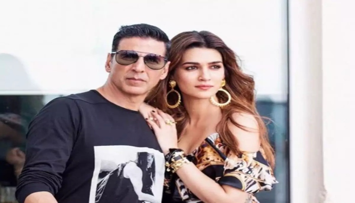 Kriti Sanon gets candid about her favourite movie of Akshay Kumar