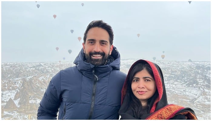 Malala and Asser enjoying a hot-air balloon ride in Cappadocia. — Instagtram/asser.malik