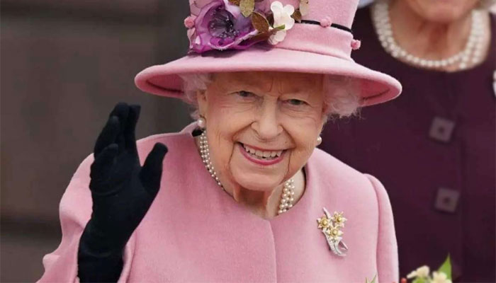 UK zoo names white rhino ‘Queenie’ for Elizabeth II