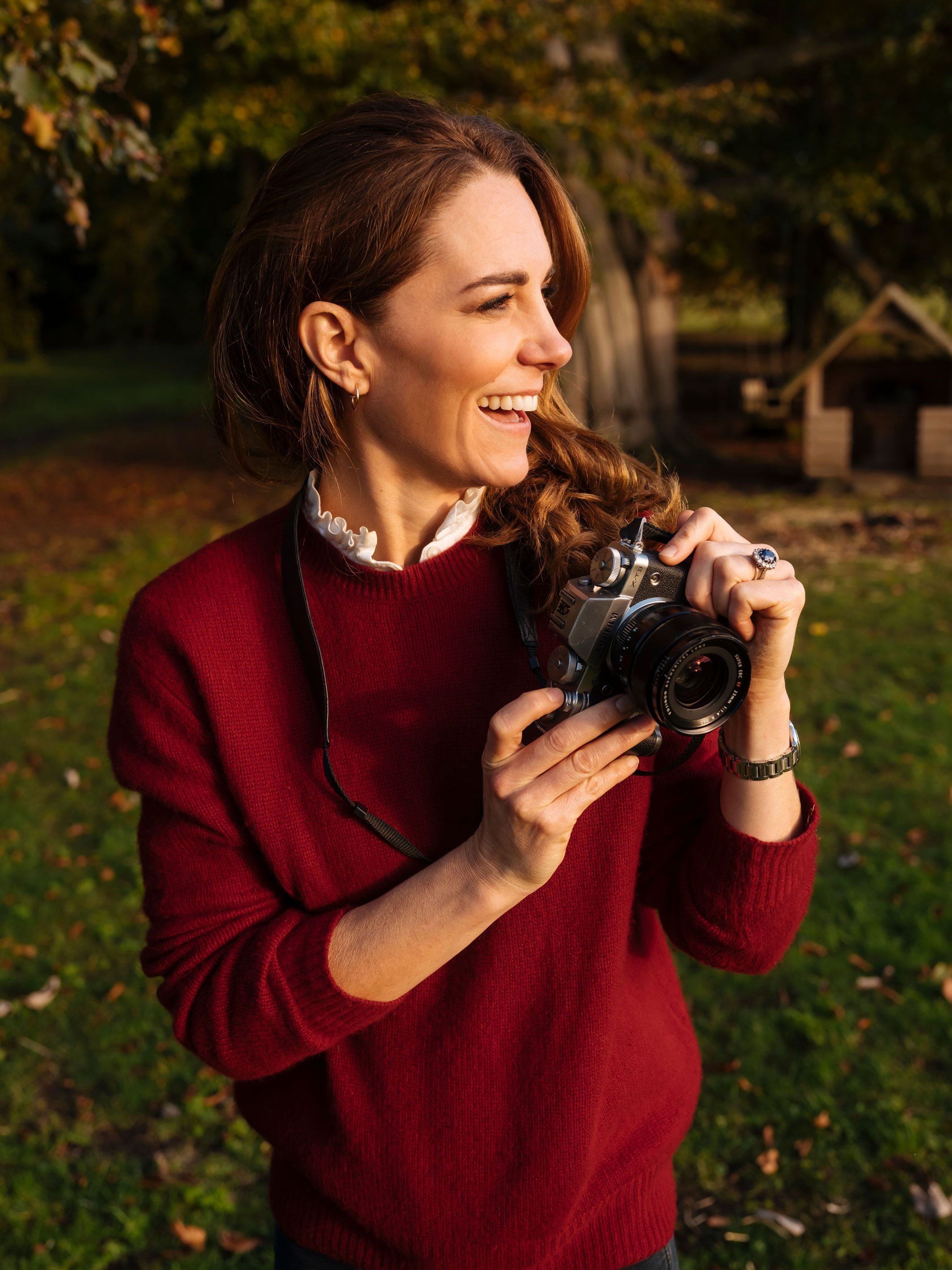 Kate Middleton photographs George, Charlotte, Louis herself for more life control’