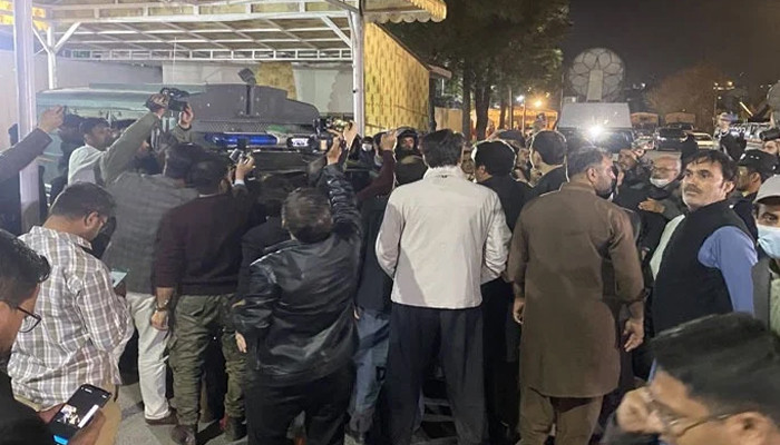 PPP says govt planning to attack Islamabad's Sindh House - Vimarsana News