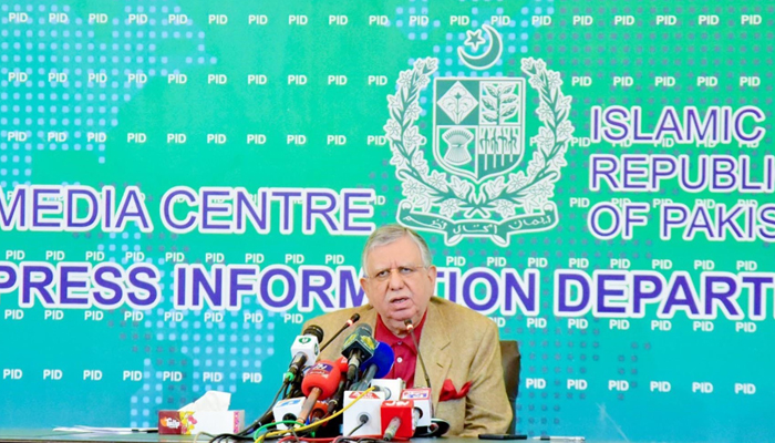 Finance Minister Shaukat Tarin addresses a press conference in Islamabad on March 9, 2022. — PID