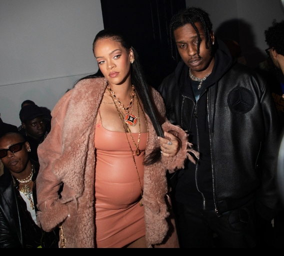 Rihanna elevates maternity fashion & We’re loving it! See here