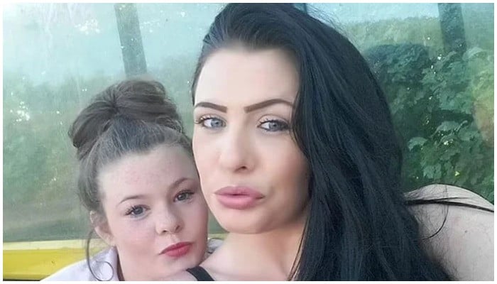 Woman becomes Britain's youngest grandma at 30 - Vimarsana News