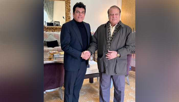 Pop singer Waris Baig meets former prime minister Nawaz Sharif in London. — Murtaza Ali Shah