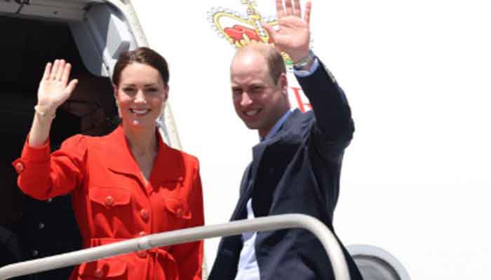 Kate Middleton berganti pakaian di pesawat sebelum mendarat di Jamaika