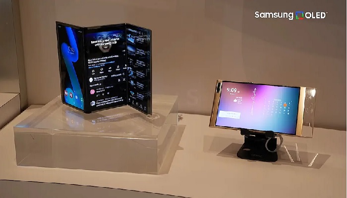 Samsung Flex S and Flex G foldable panels shown off earlier this year at CES 2022.—Photo: Gadgets360/screengrab from Youtube