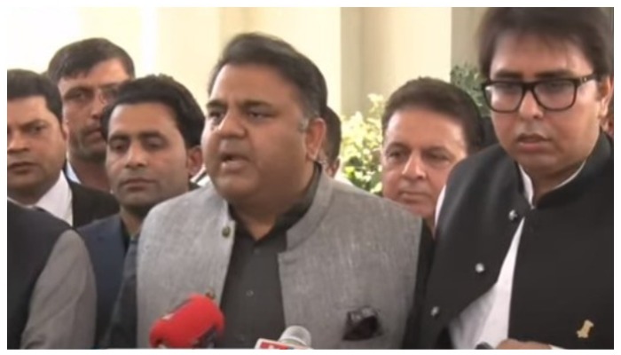 Federal Minister for Information and Broadcasting Fawad Chaudhry speaking to journalists along with Special Assistant to the Prime Minister on Political Communication Dr Shahbaz Gill. —  Screengrab via Hum News Live.