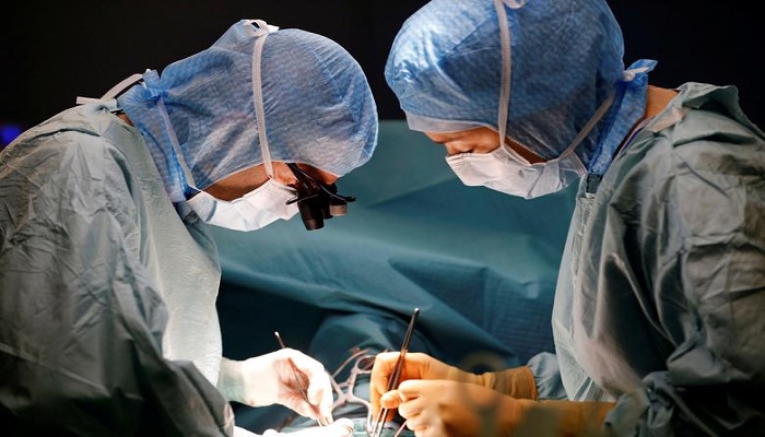FILE PHOTO: Medical team perform a heart surgery in an operating room at the Saint-Augustin clinic in Bordeaux, France, October 25, 2018. —Reuters