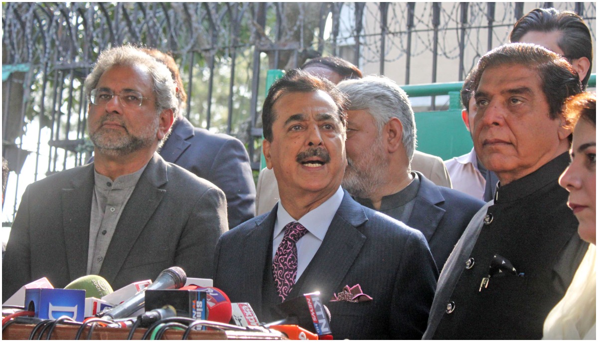 Former Prime Minister Yusuf Raza Gillani talking to media persons along with the former prime ministers Shahid Khaqan Abbasi and Raja Pervaiz Ashraf after submission of his nomination paper for the Senate Election 2021 at the Election Commission Office, in Federal Capital. — ONLINE /Sunny Ghouri