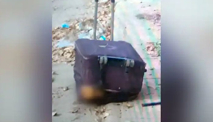 A body of 17-year old teenagers was found in this purple bag. — NDTV