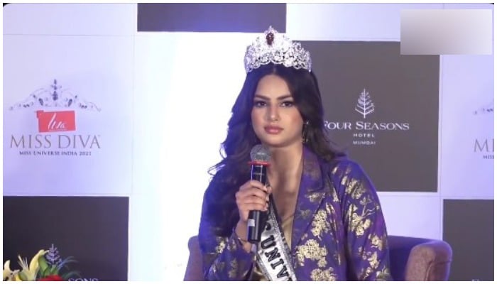 Miss Universe Harnaaz Sandhu speaking during a press briefing. — Twitter/zoo_bear