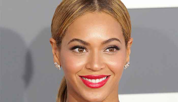 Beyonce opens Oscars show