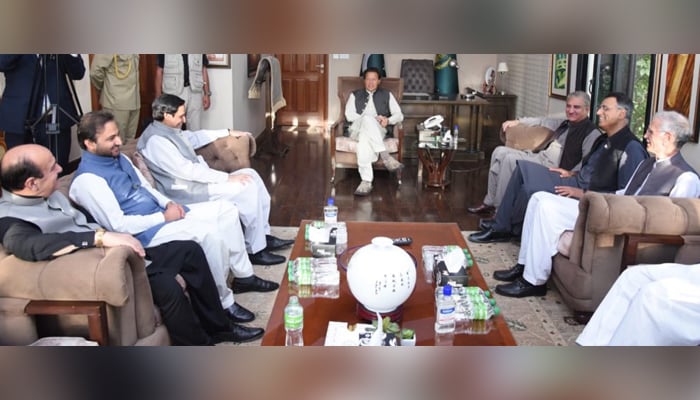 Prime Minister Imran Khan holding a meeting with federal ministers and PML-Q leadership at Bani Gala on Monday, March 28, 2022. — Twitter/FarrukhHabibISF