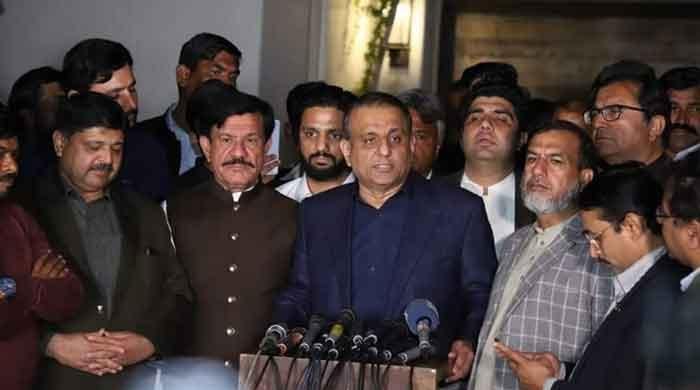 No-confidence motion: Aleem Khan group's MPAs refuse to vote for Pervaiz Elahi