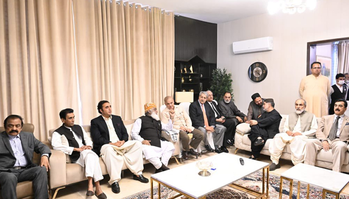 PML-N leader Rana Sanaullah, MQM-P Convener Khalid Maqbool Siddiqui, PPP Chairman Bilawal Bhutto-Zardari, JUI-F Chief Maulana Fazlur Rehman, PML-N President Shahbaz Sharif.  — Twitter/@PPPMediaCell