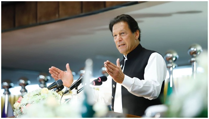 PM Imran Khan addresses 48th OIC session in Islamabad on March 22, 2022. Photo: Instagram/ imrankhan.pti