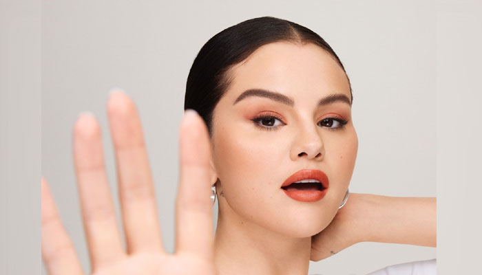 Selena Gomez pokes fun at dating standards in witty TikTok: Watch