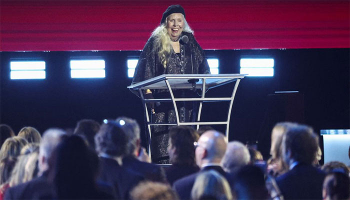 Joni Mitchell takes stage at all-star MusiCares tribute