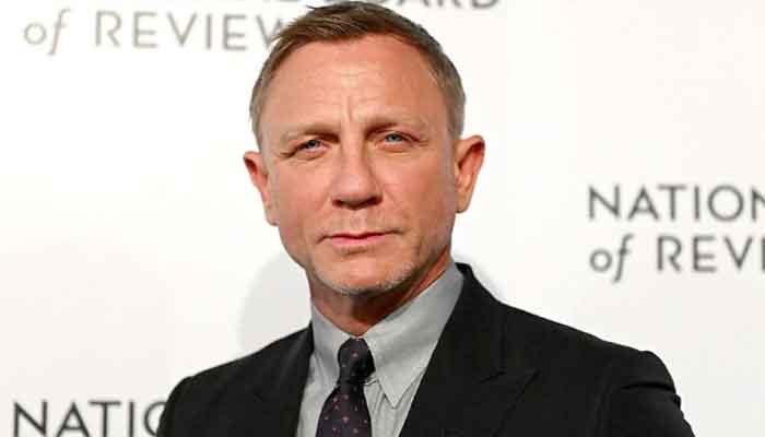 James Bond actor Daniel Craig Tests Positive for COVID-19