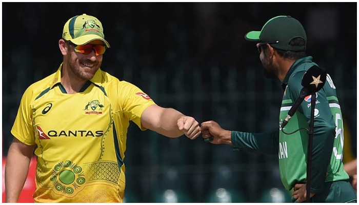 Australian white-ball skipper Aaron Finch (L) and Pakistan captain Babar Azam — AFP/File